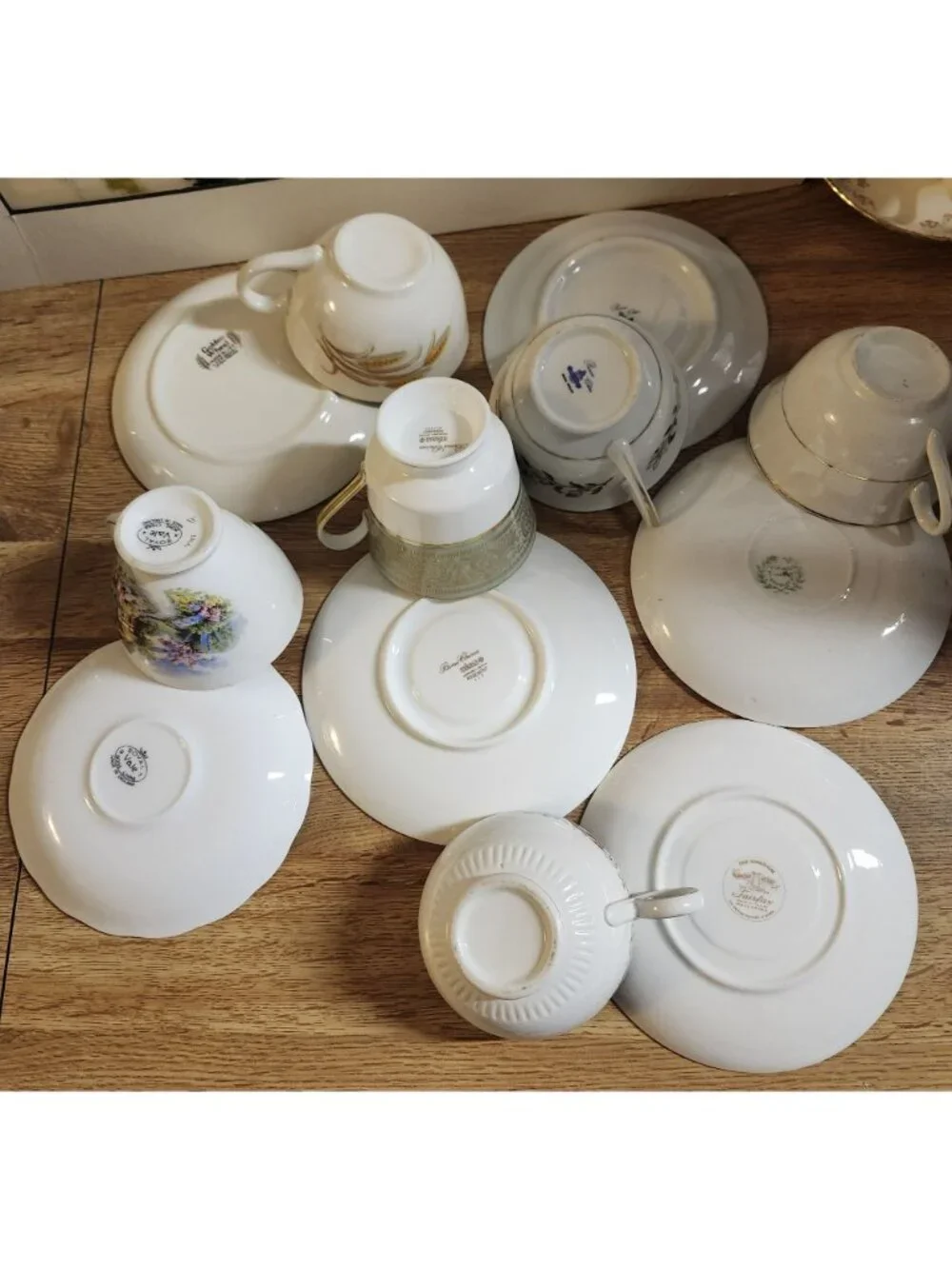 6 Sets Mismatched China Tea Cups & Saucers, Green & Gold